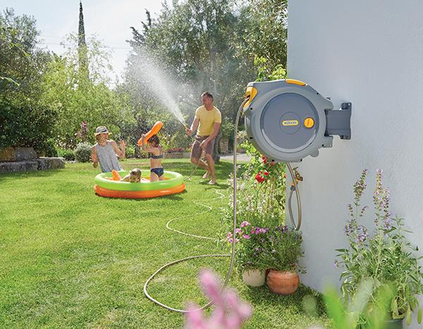 Hozelock Auto Reel 30m Wall Mounted Hose Reel – Automatic Rewind with Premium Anti-Kink Hose